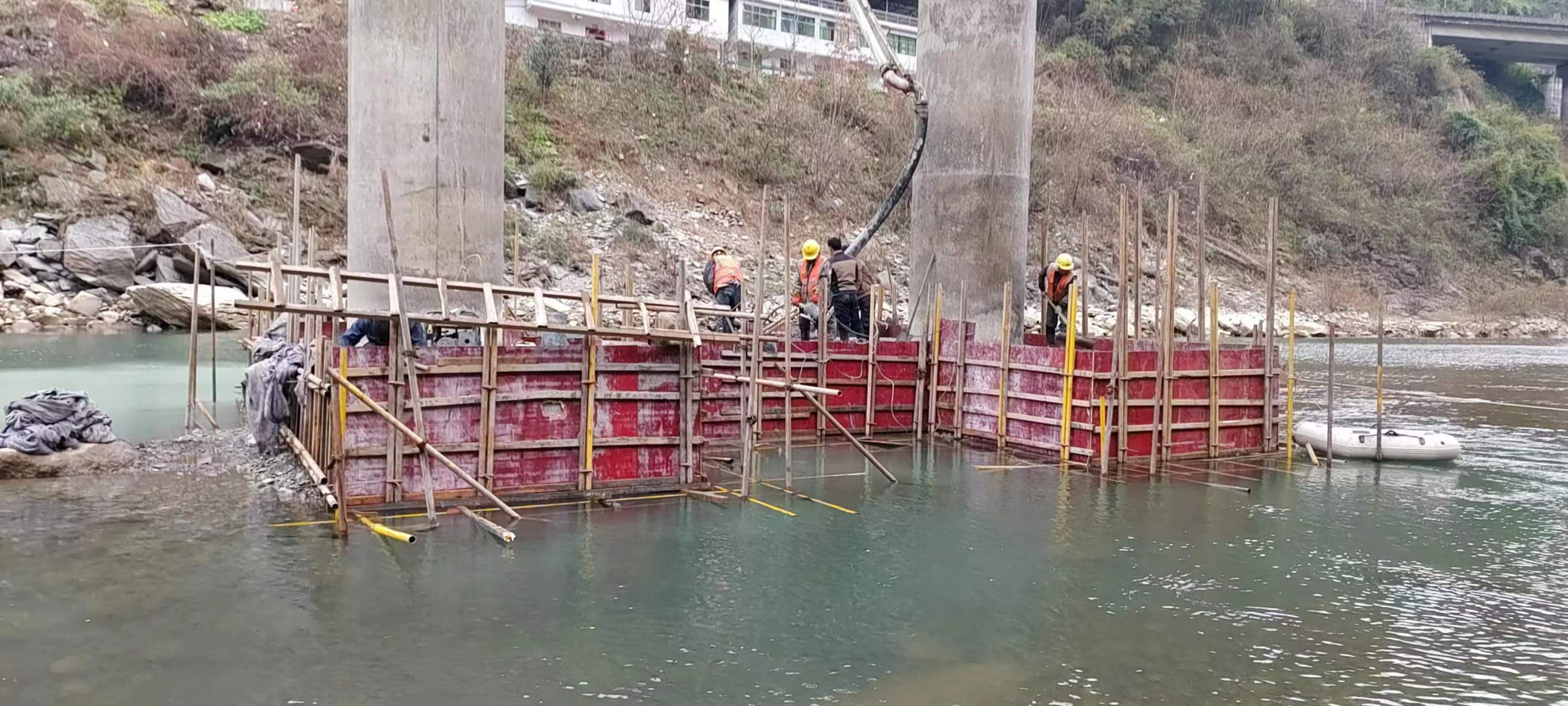 河池水利工程施工中堤坝渗漏原因以及防渗加固技术
